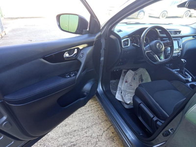 Nissan Qashqai 1.5 dCi 115 CV DCT Business (13)
