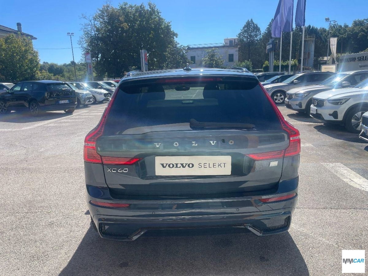 Volvo XC60 T6 Recharge AWD Plug-in Hybrid aut. Plus Dark (4)
