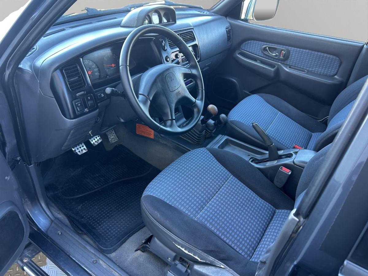 Mitsubishi L200 2.5 TD 4WD Double Cab Pick-up (10)