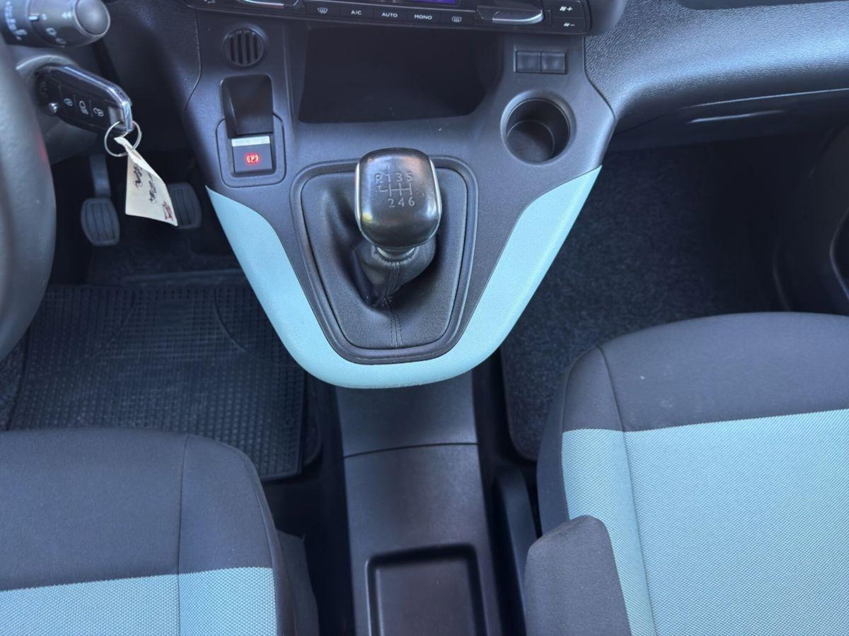 Citroen Berlingo BlueHDi 130 Stop&Start M Shine (16)