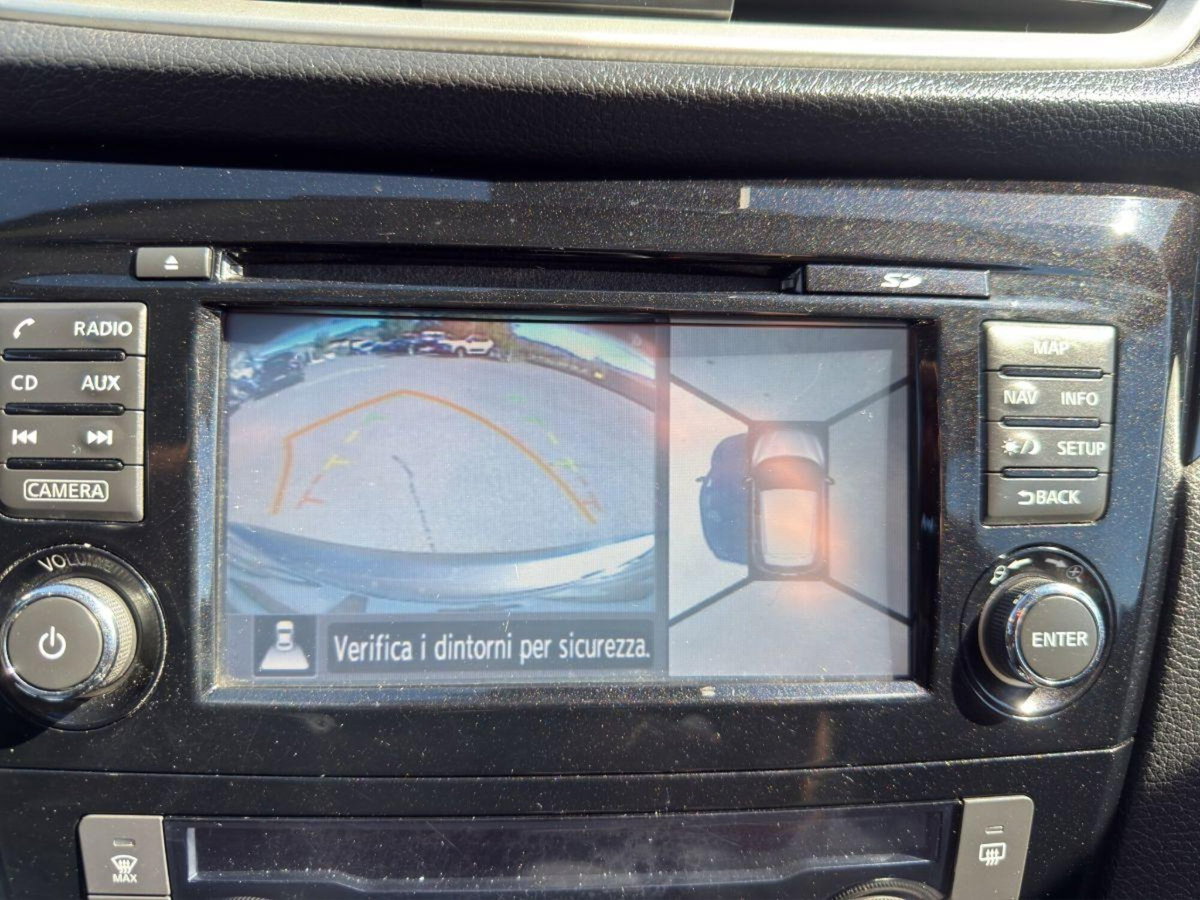 Nissan Qashqai 1.5 dCi Tekna (10)