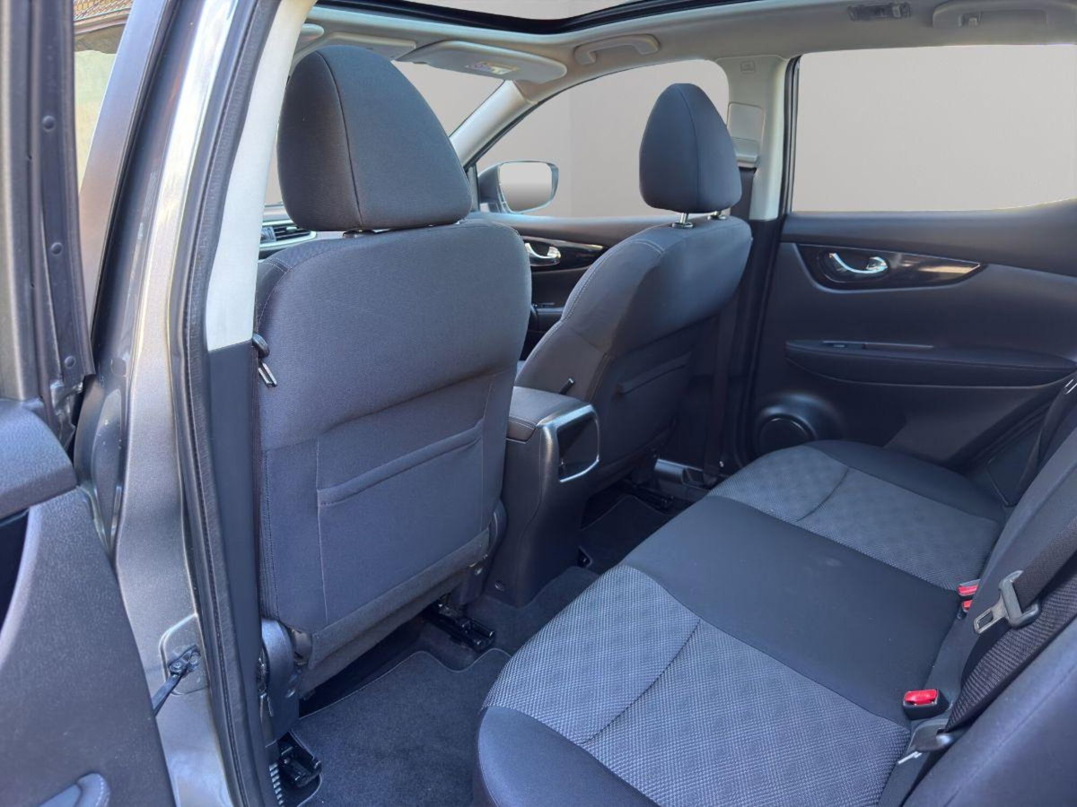 Nissan Qashqai 1.5 dCi Tekna (14)
