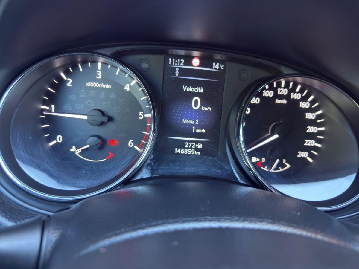 Nissan Qashqai 1.5 dCi Tekna (19)
