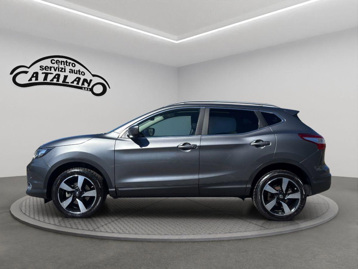 Nissan Qashqai 1.5 dCi Tekna (2)