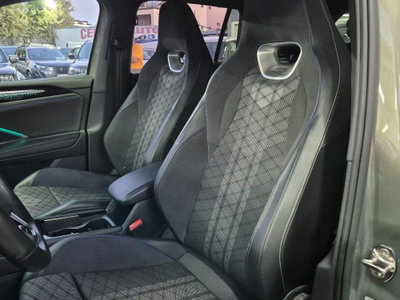 Volkswagen Tiguan 2.0 tdi R-Line 150cv dsg (12)