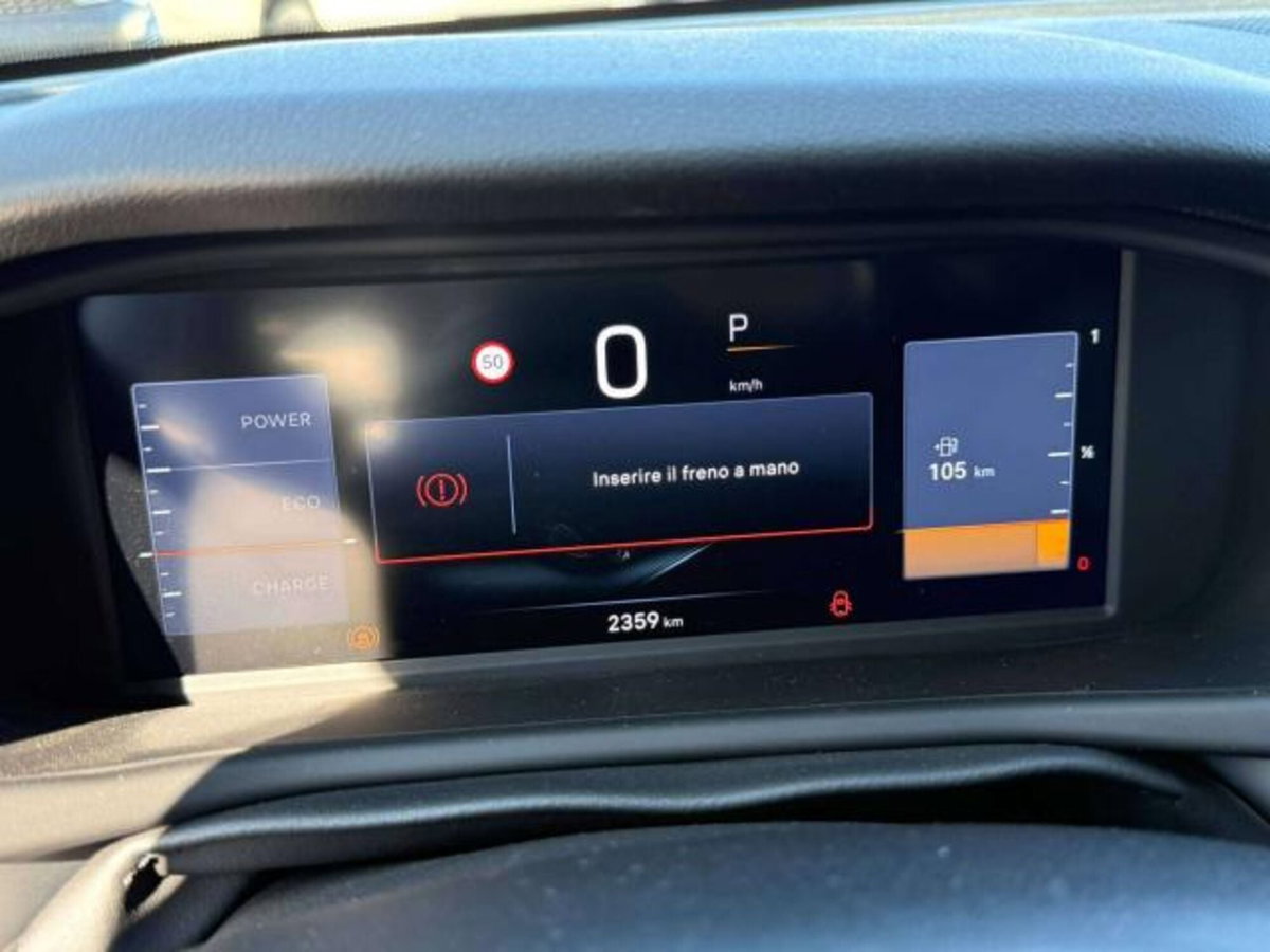 Jeep Avenger 1.2 turbo e-hybrid mhev Altitude fwd 110cv edct6 (10)