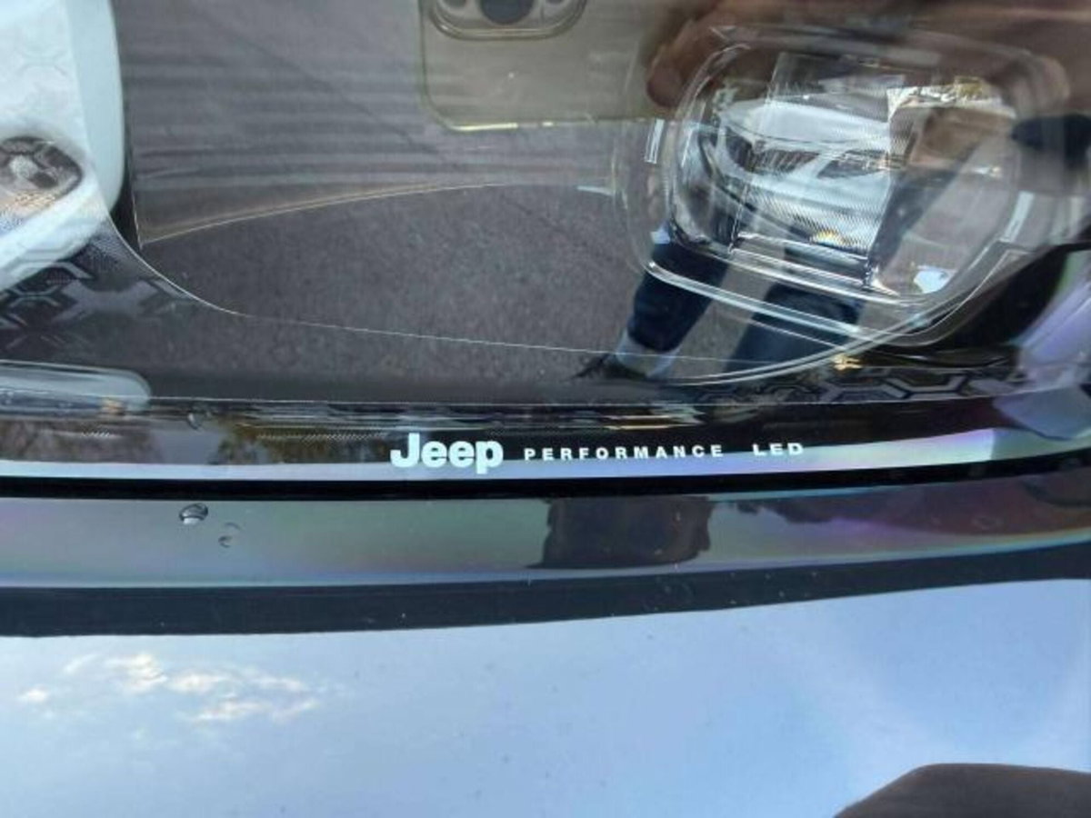 Jeep Avenger 1.2 turbo e-hybrid mhev Summit fwd 110cv edct6 (13)