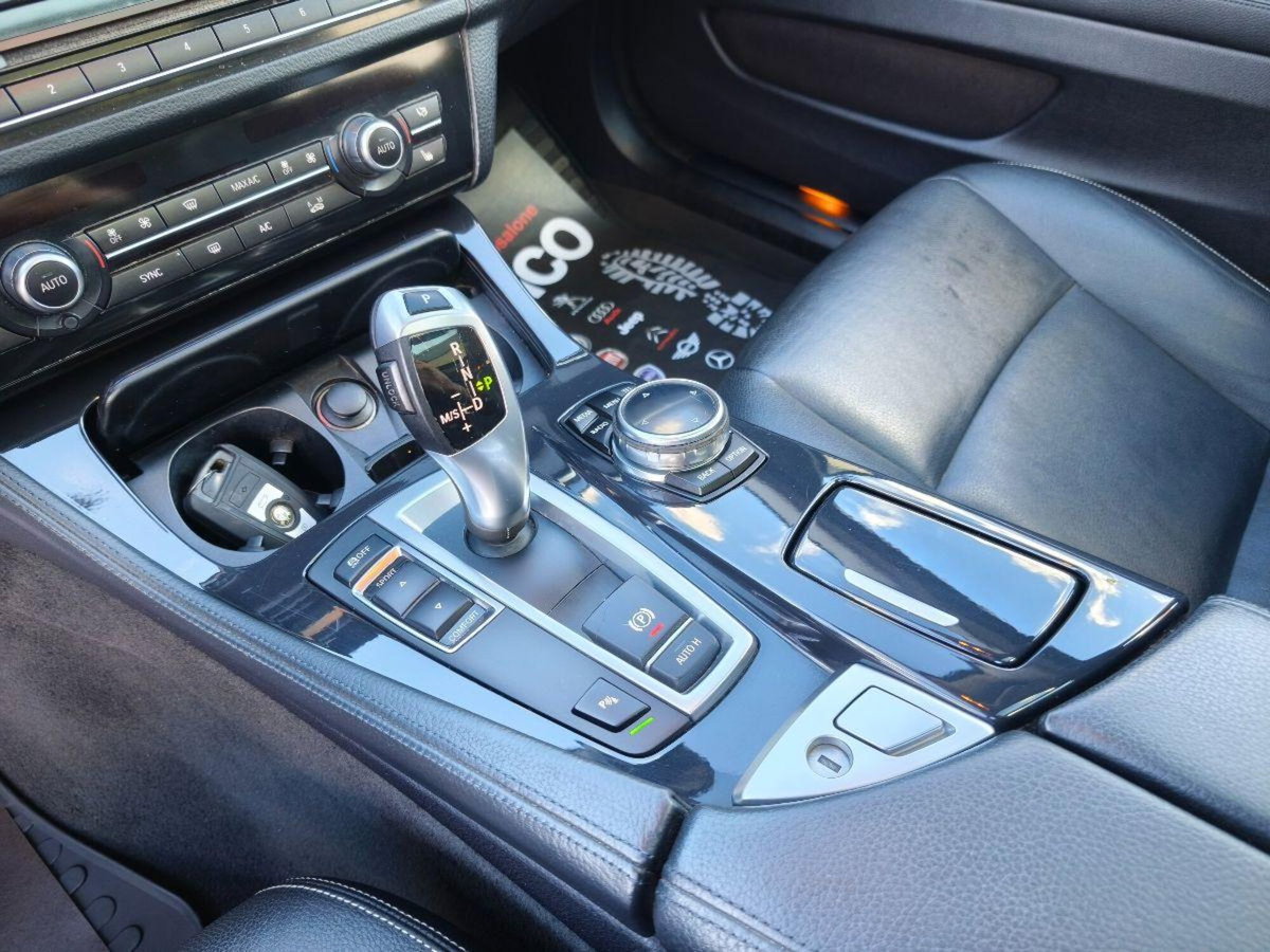 BMW Serie 5 Touring 520d  Luxury (15)