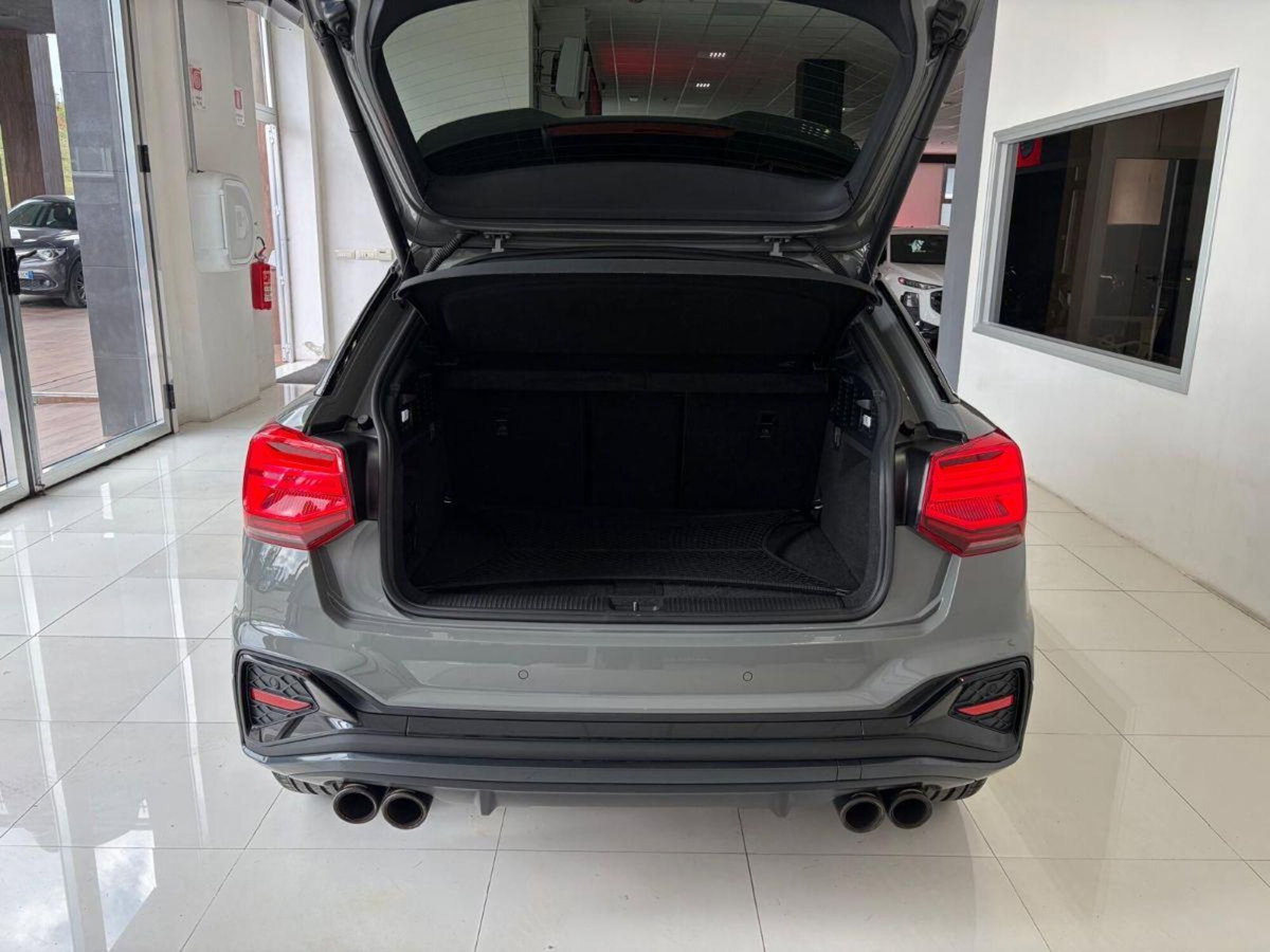 Audi Q2 Q2 2.0 TFSI quattro S tronic S line Edition (9)