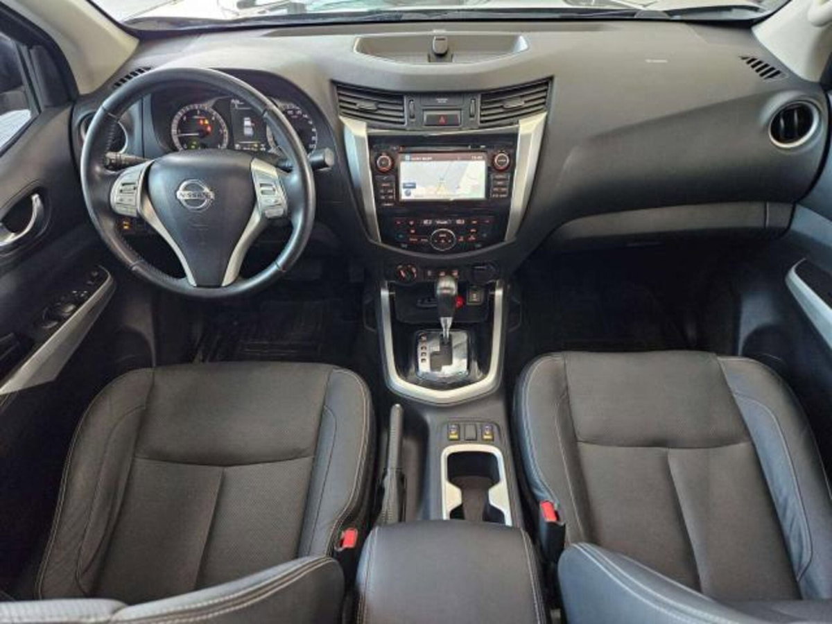 Nissan Navara 2.3 dCi 190 CV 4WD Double Cab Tekna (9)