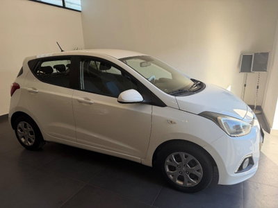 Hyundai i10 1.0 LPGI Econext Sound Edition (2)