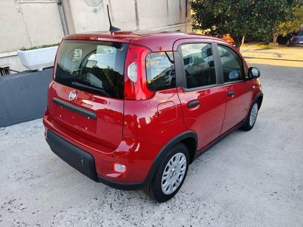 Fiat Panda 1.0 firefly hybrid Pop s&s 70cv (2)