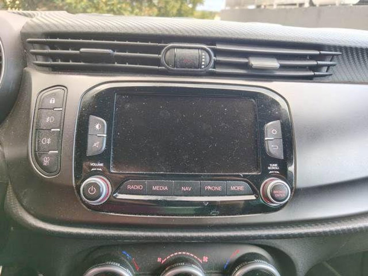 Alfa Romeo Giulietta 2.0 JTDm Giulietta 150cv (6)