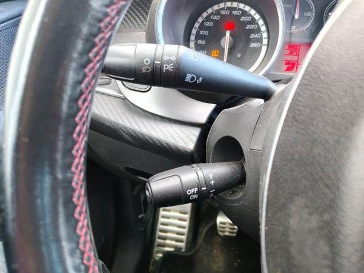 Alfa Romeo Giulietta 2.0 JTDm Giulietta 150cv (9)