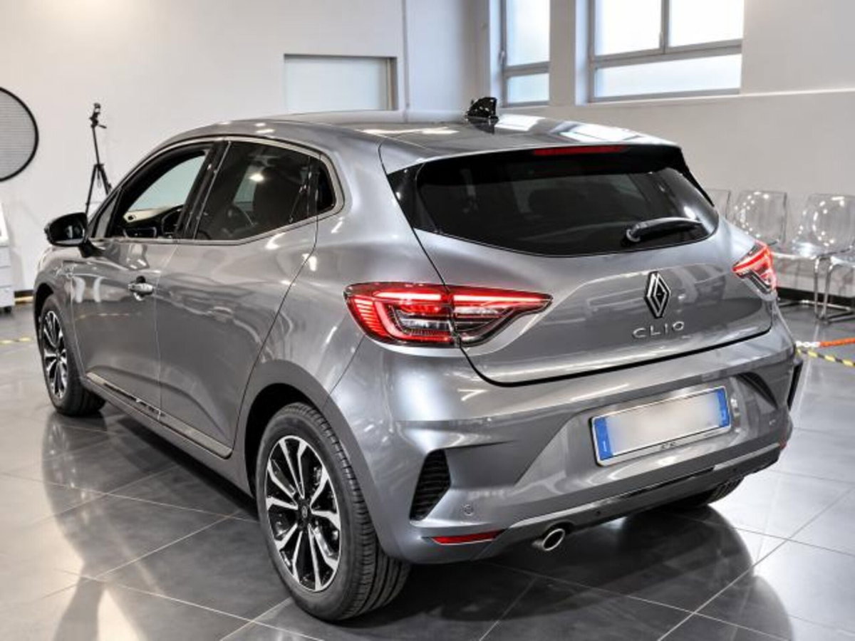 Renault Clio TCe 100 CV GPL 5 porte Techno (2)