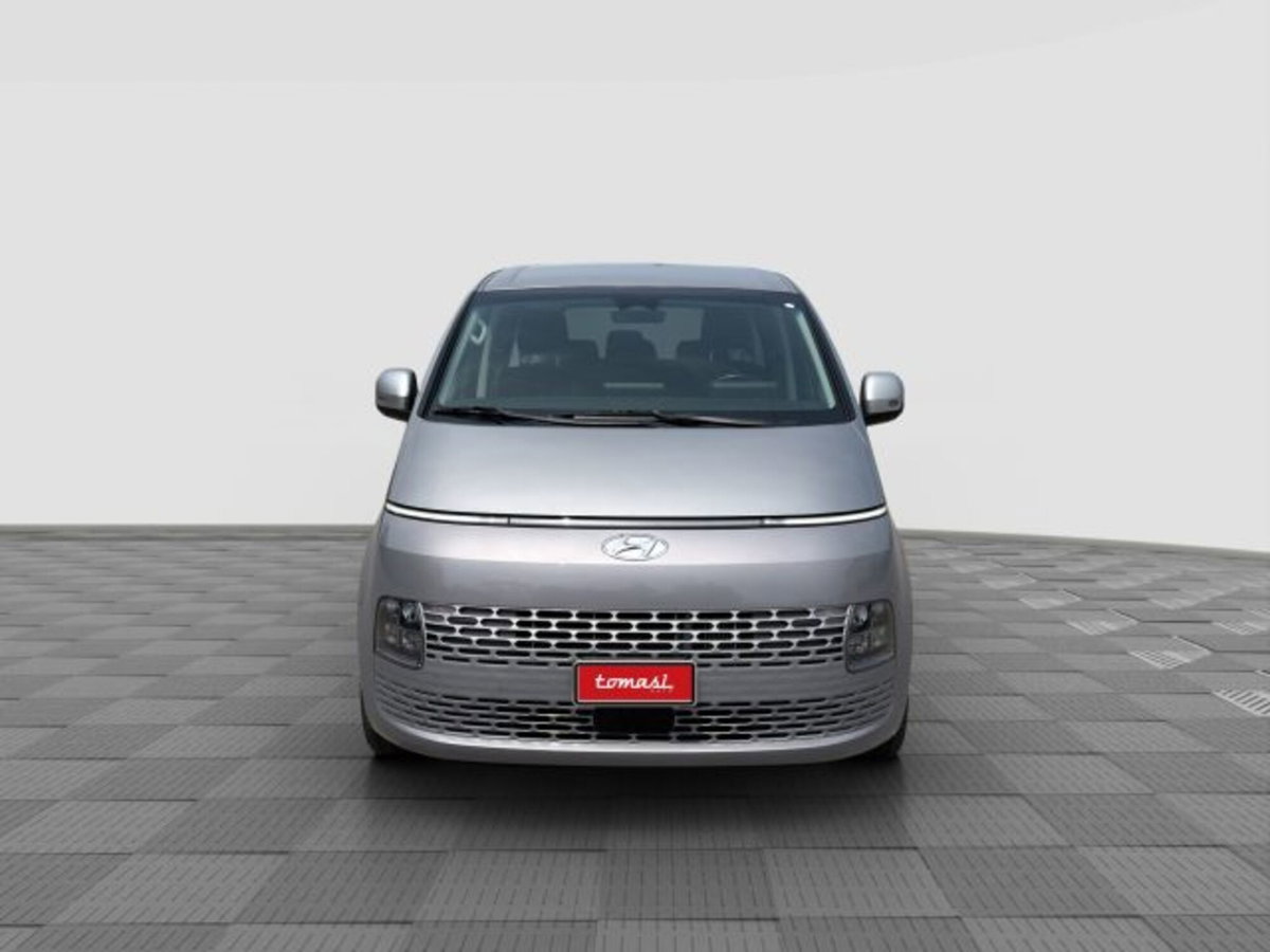Hyundai Staria 2.2 2wd auto (8)