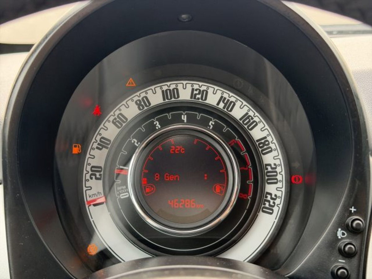 Fiat 500 1.0 Hybrid Connect (14)