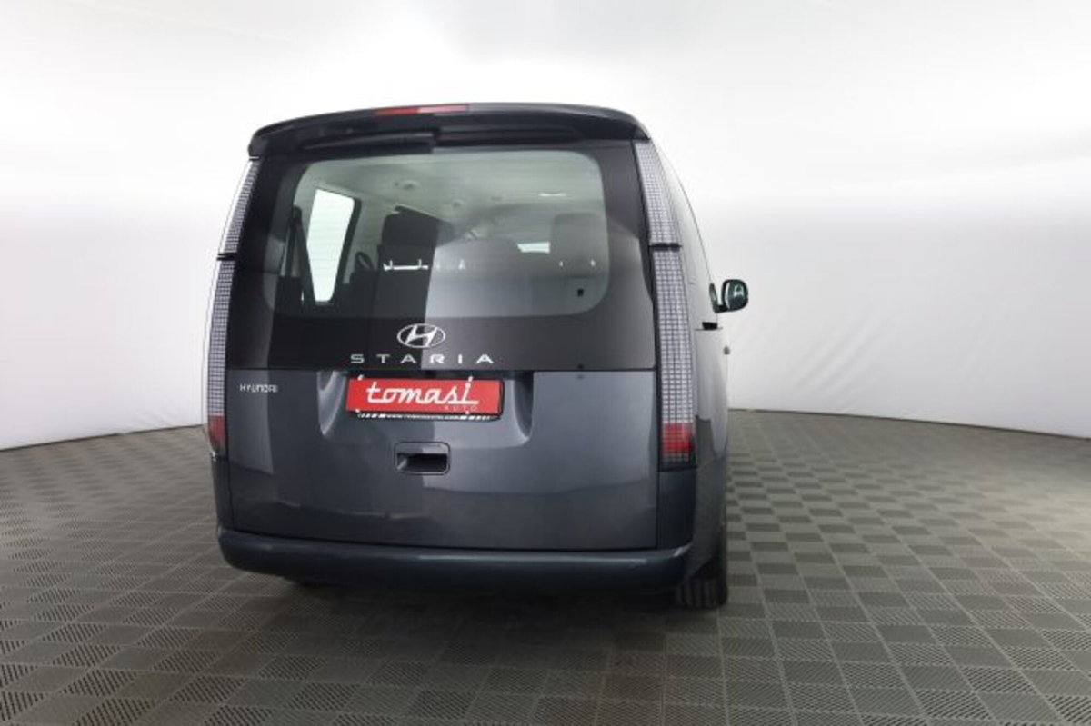 Hyundai Staria 2.2 2wd auto (5)