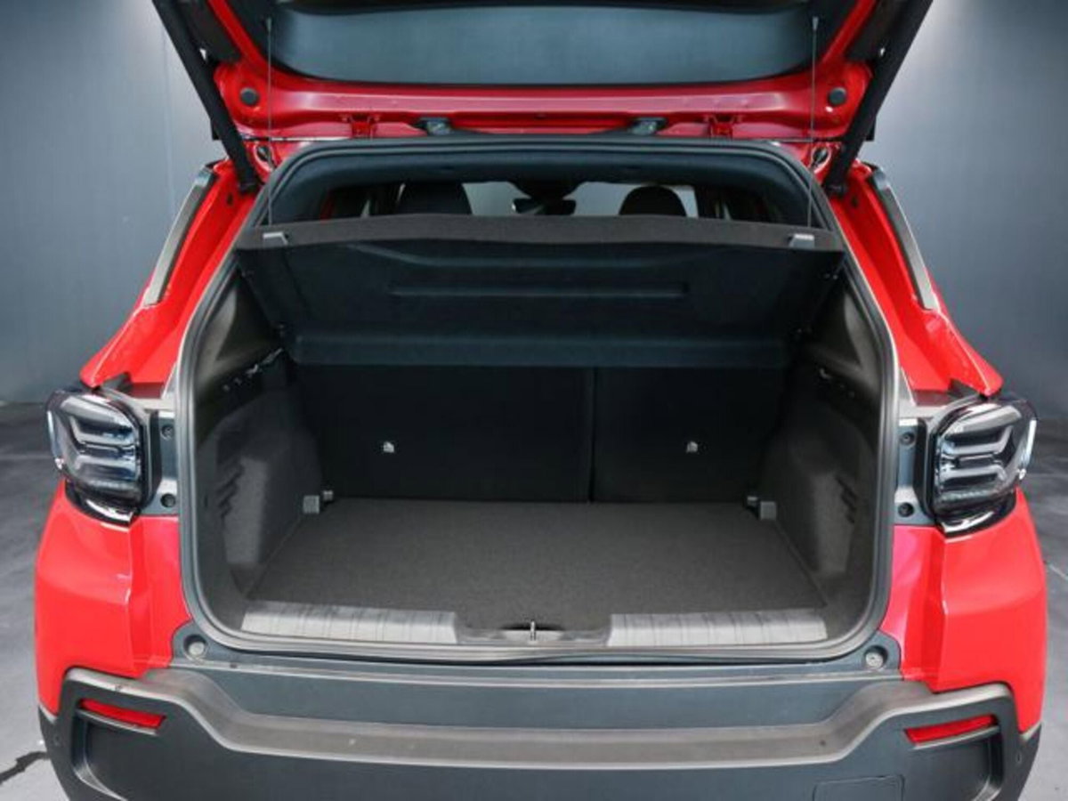 Jeep Avenger 1.2 turbo e-hybrid mhev Summit fwd 110cv edct6 (7)