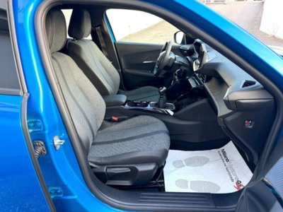Peugeot 2008 PureTech 100 S&S Allure (16)