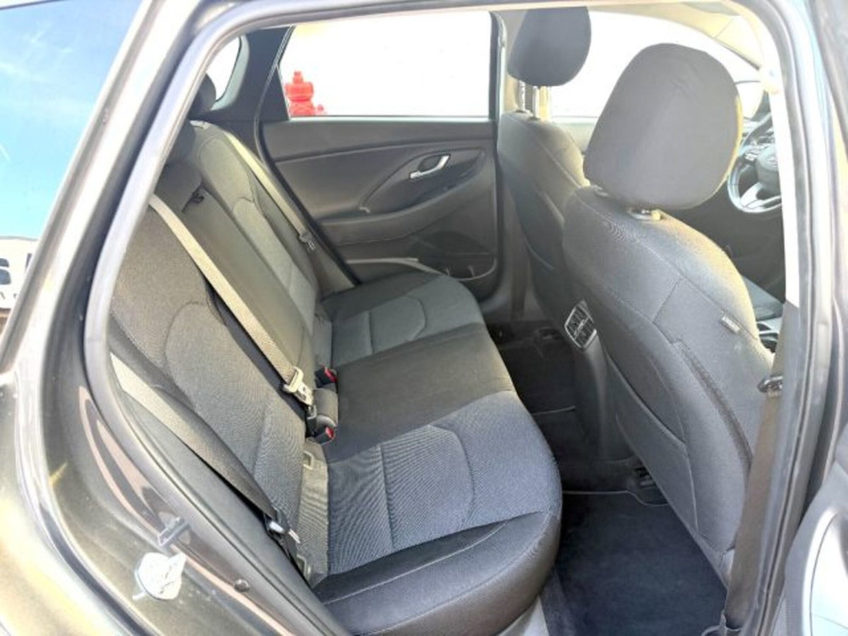 Hyundai i30 Station Wagon 1.6 CRDi 136 CV iMT 48V Prime (16)