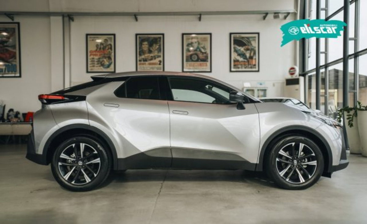 Toyota Toyota C-HR 1.8 hv Lounge fwd e-cvt (5)