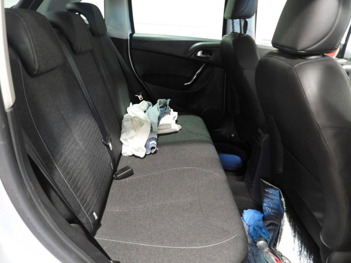 Citroen C3 PureTech 82 Feel Edition (11)