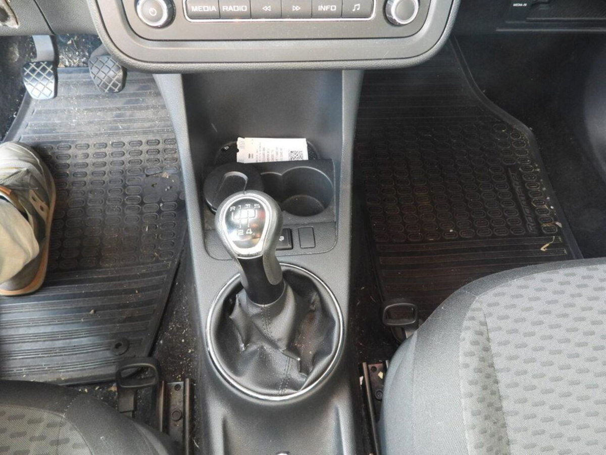Skoda Roomster TSI 86CV Ambition (10)