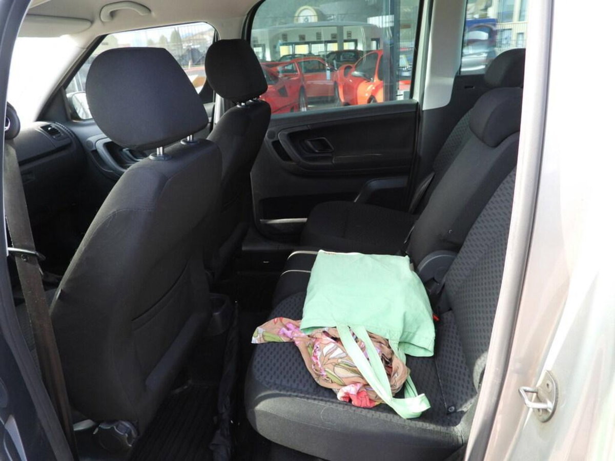Skoda Roomster TSI 86CV Ambition (11)