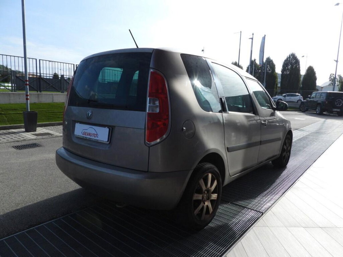 Skoda Roomster TSI 86CV Ambition (5)