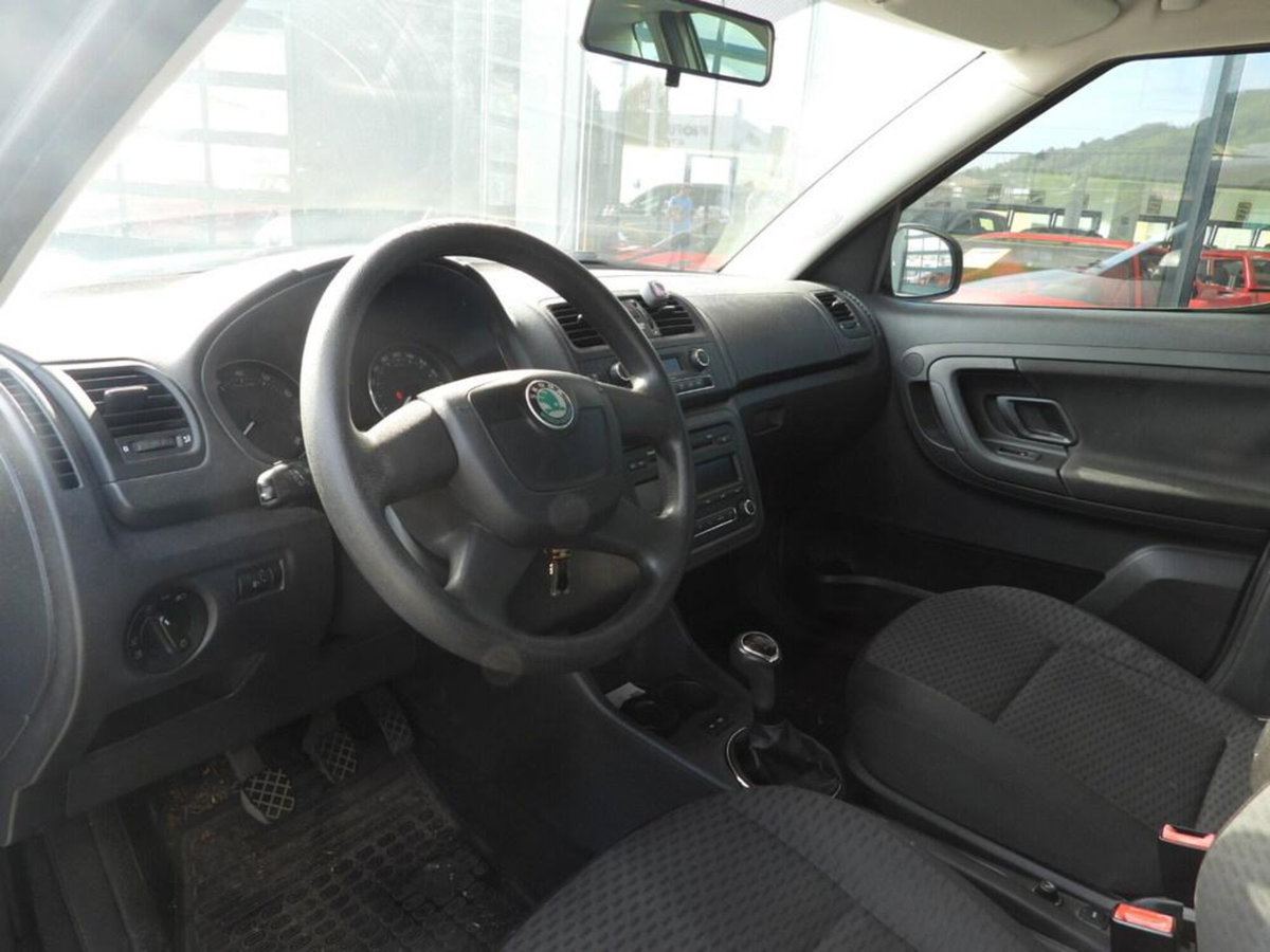 Skoda Roomster TSI 86CV Ambition (8)