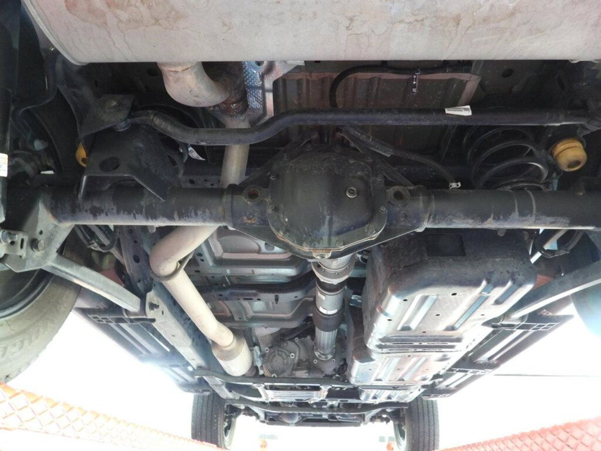 Jeep Wrangler Unlimited 2.0 Turbo Sahara (9)