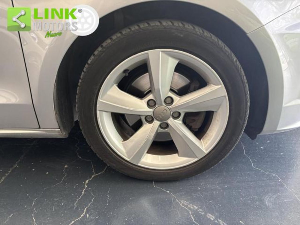 Audi A1 Sportback 1.6 TDI 116 CV Sport (10)