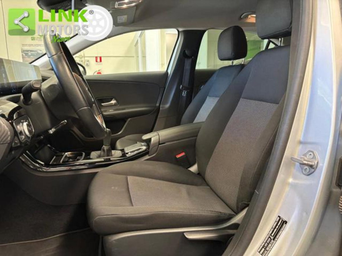 Mercedes-Benz Classe A Sedan 180 d 4p. Premium (10)