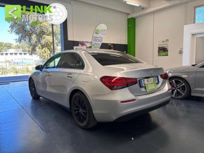 Mercedes-Benz Classe A Sedan 180 d 4p. Premium (3)