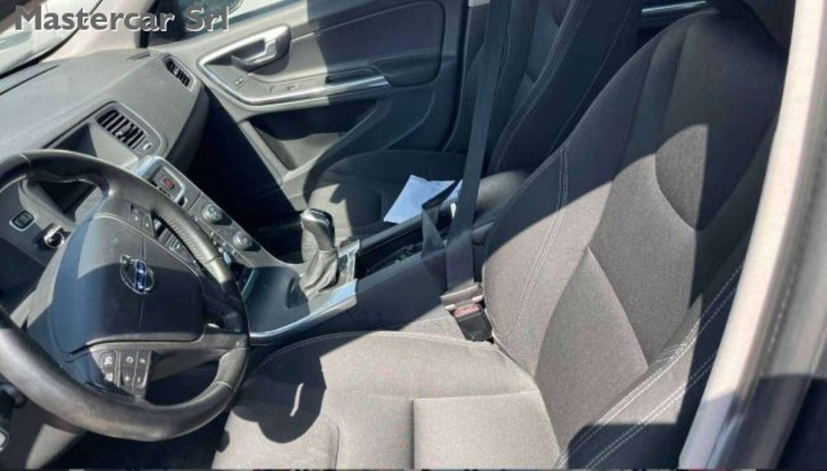 Volvo S60 D4 Kinetic (4)