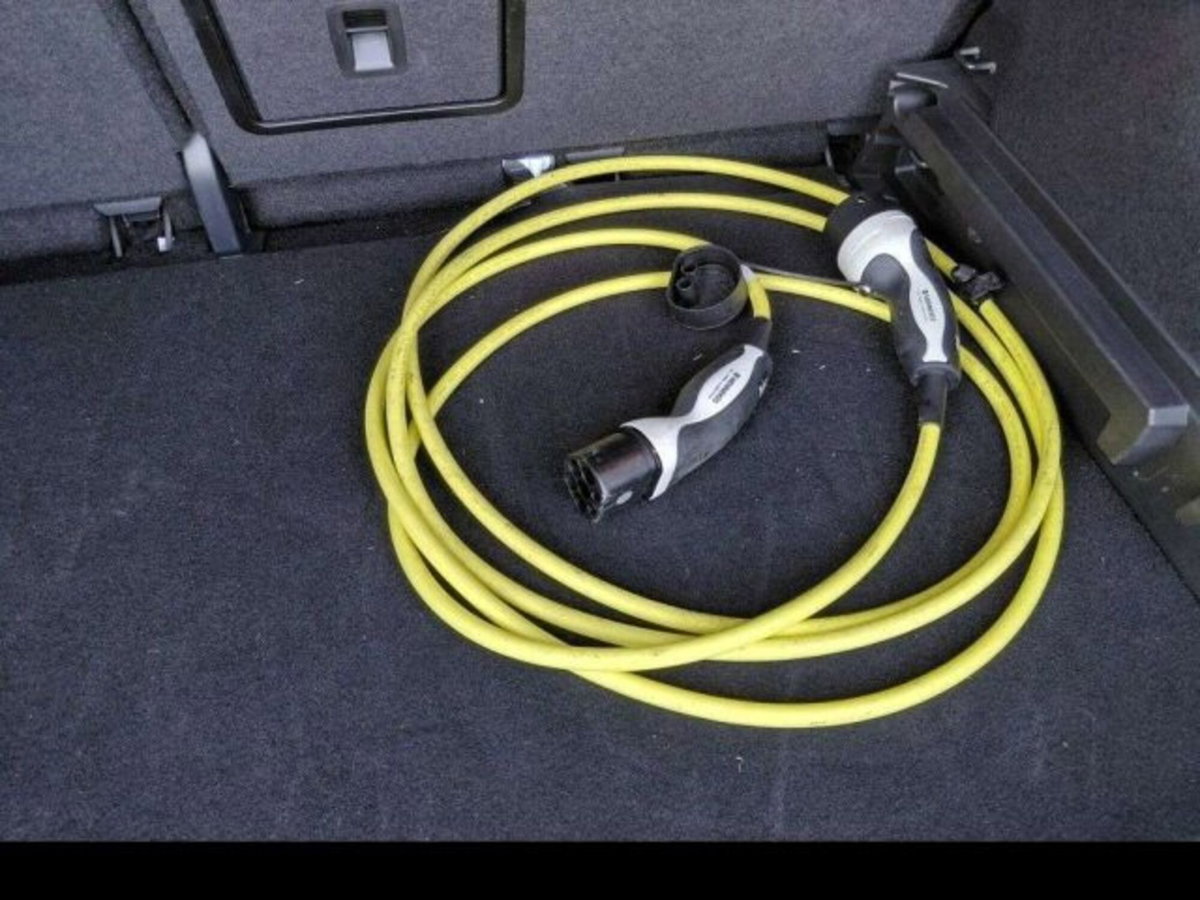 Ford Explorer 77kWh Extended Range Premium rwd (12)