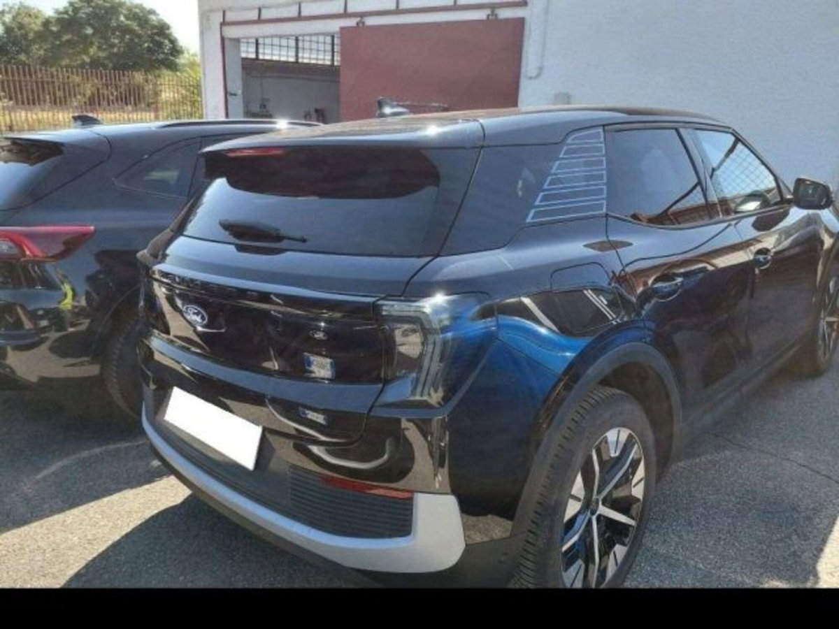 Ford Explorer 77kWh Extended Range Premium rwd (3)