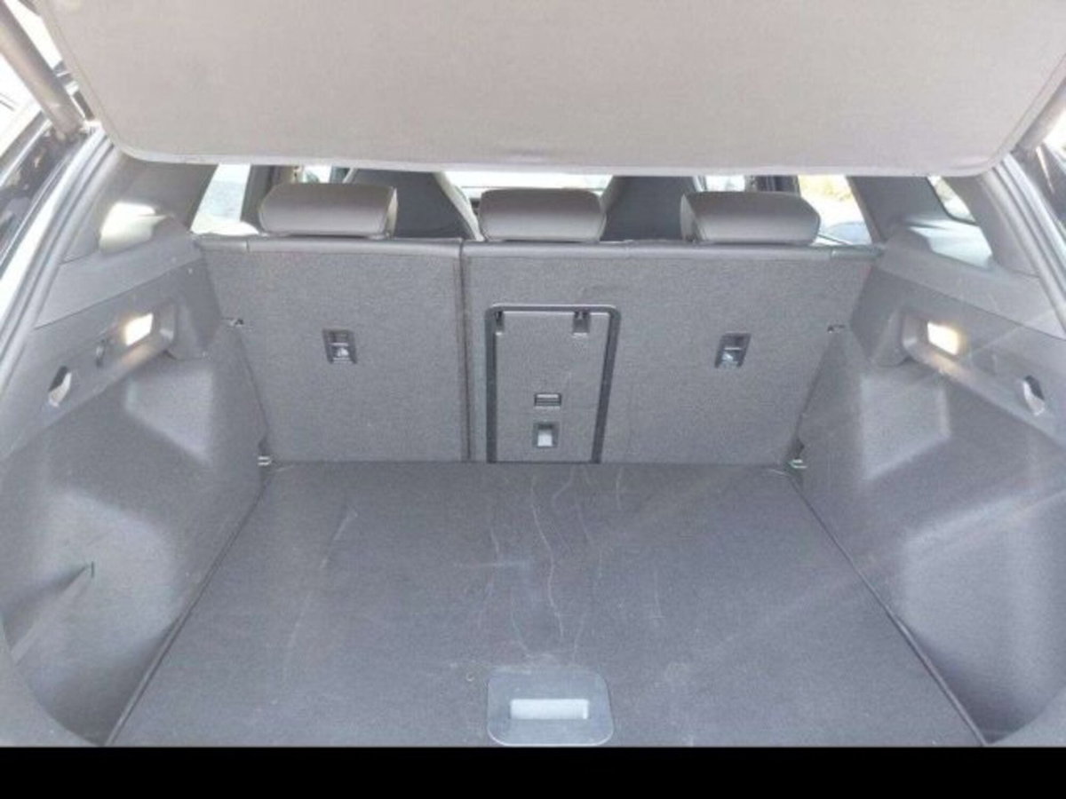 Ford Explorer 77kWh Extended Range Premium rwd (6)
