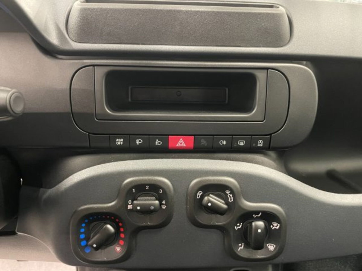 Fiat Pandina van 1.0 Hybrid 65cv S&S Pop (6)