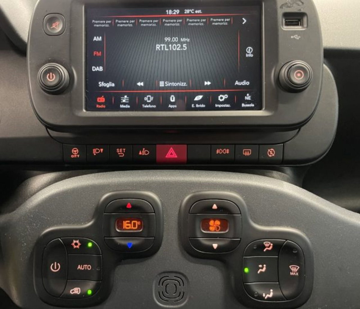 Fiat Panda Cross 1.0 firefly hybrid Cross s&s 70cv 5p.ti (2)