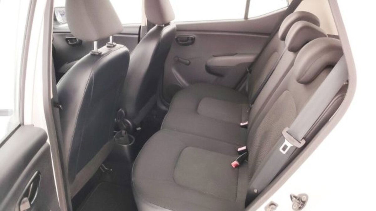 Hyundai i10 1.1 12V Fiorucci (16)