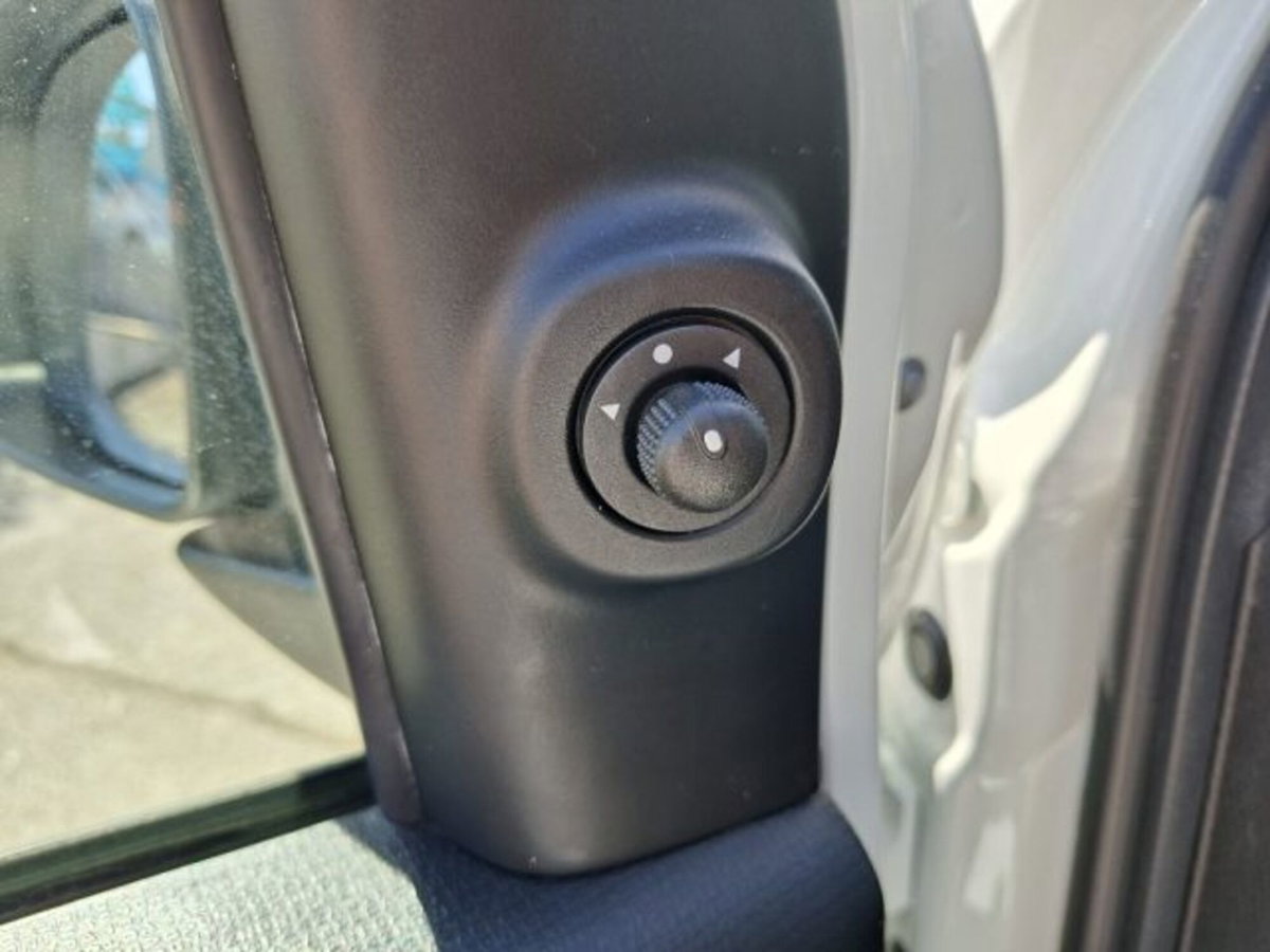 Fiat Panda 1.0 firefly hybrid s&s 70cv (10)