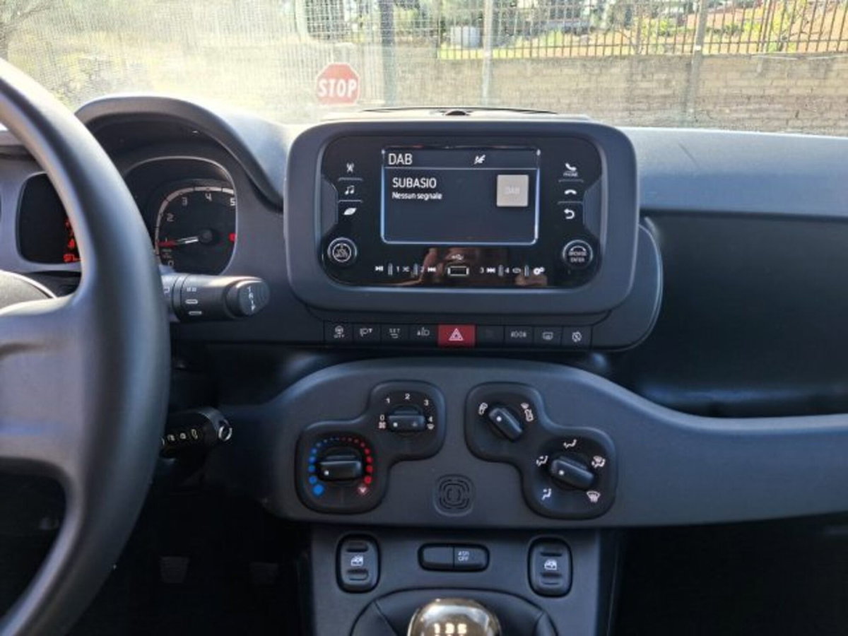 Fiat Panda 1.0 firefly hybrid s&s 70cv (9)