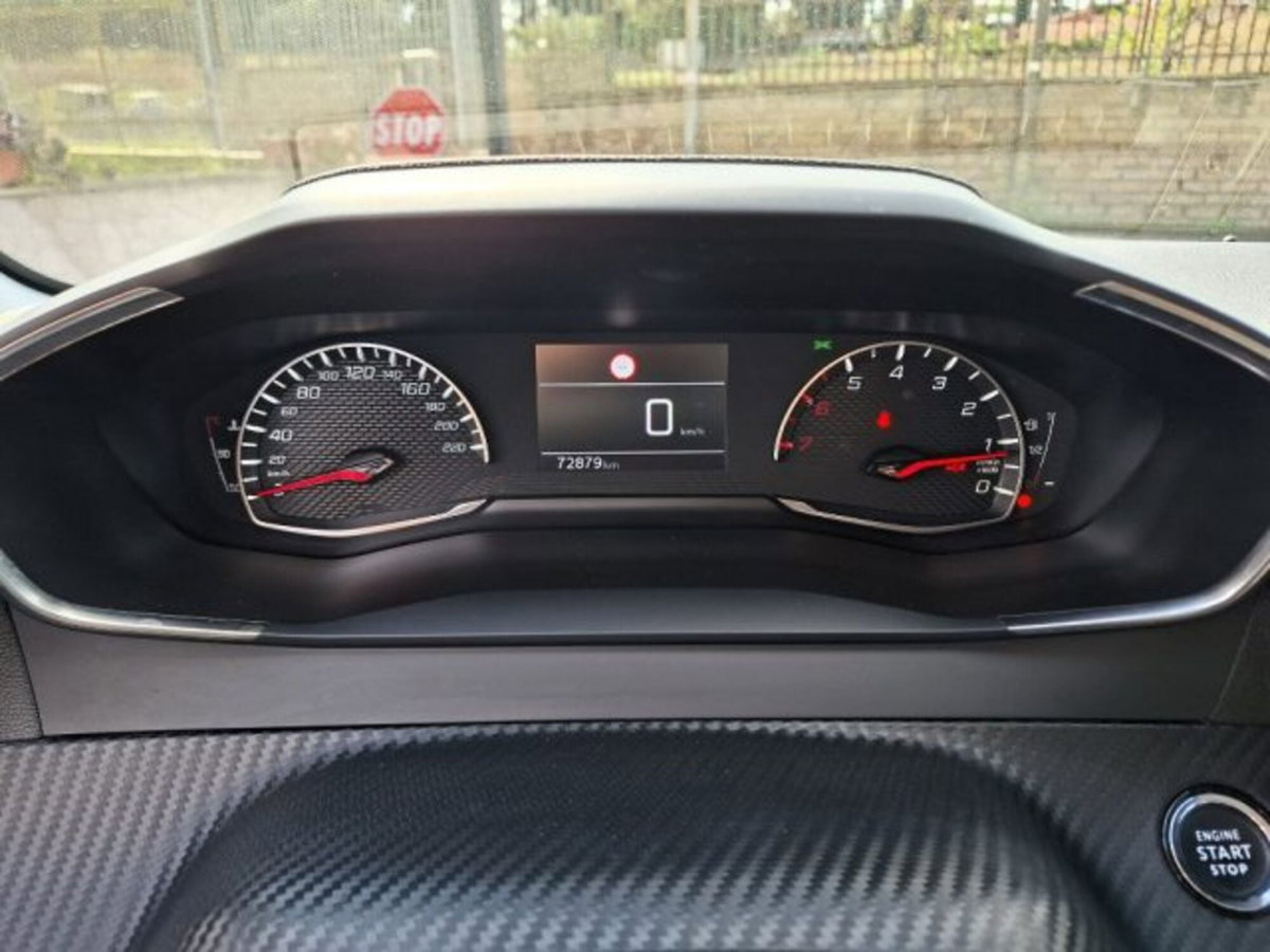 Peugeot 208 1.2 puretech Active s&s 100cv (15)
