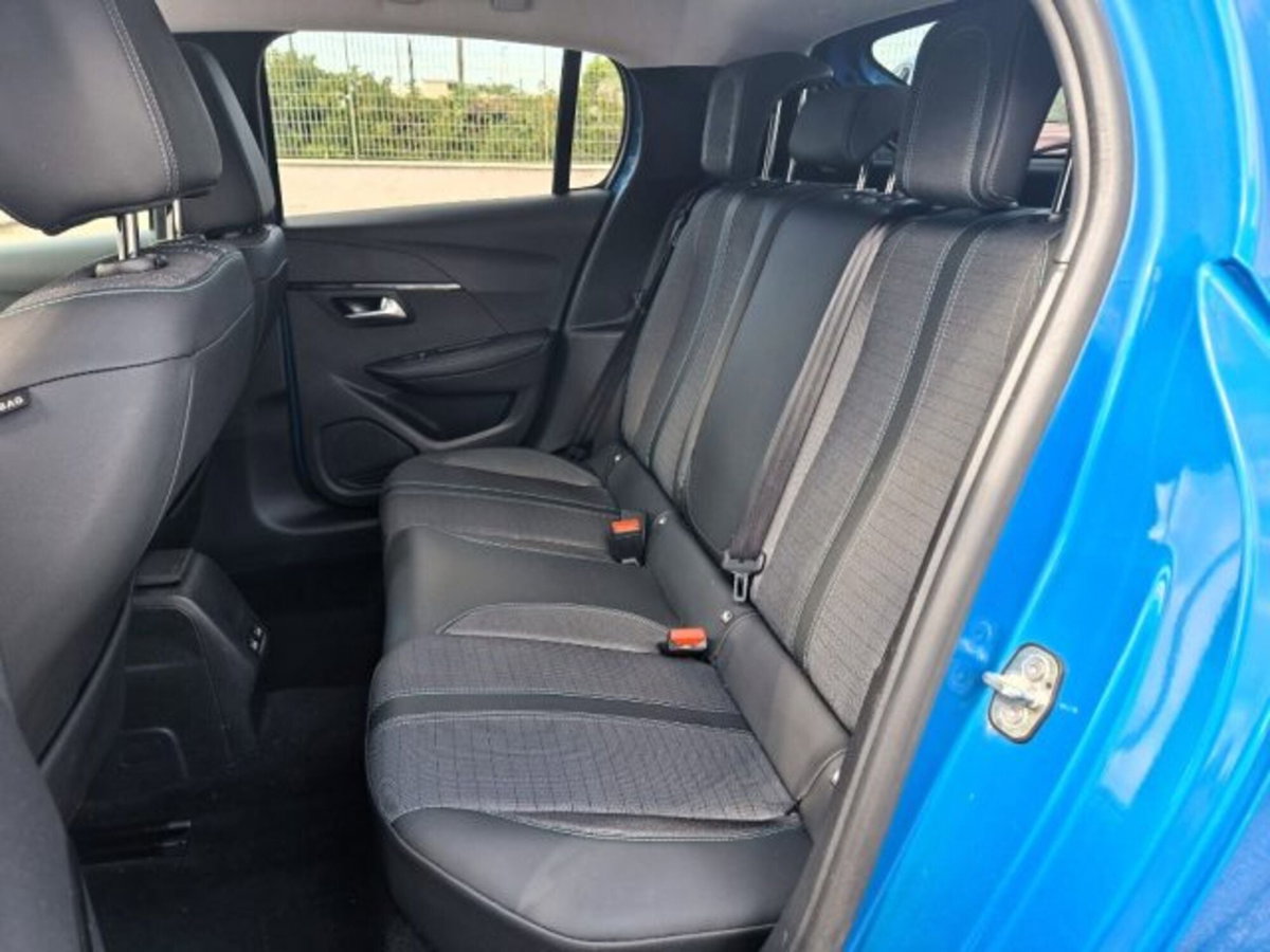 Peugeot 208 1.2 puretech Active s&s 100cv (7)
