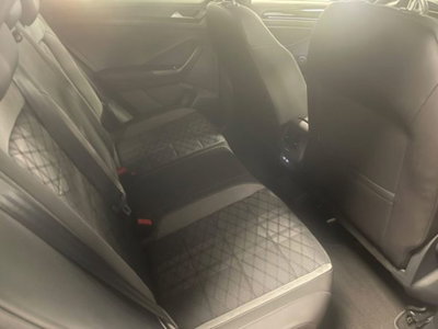 Volkswagen T-Roc 1.0 TSI R-Line (8)