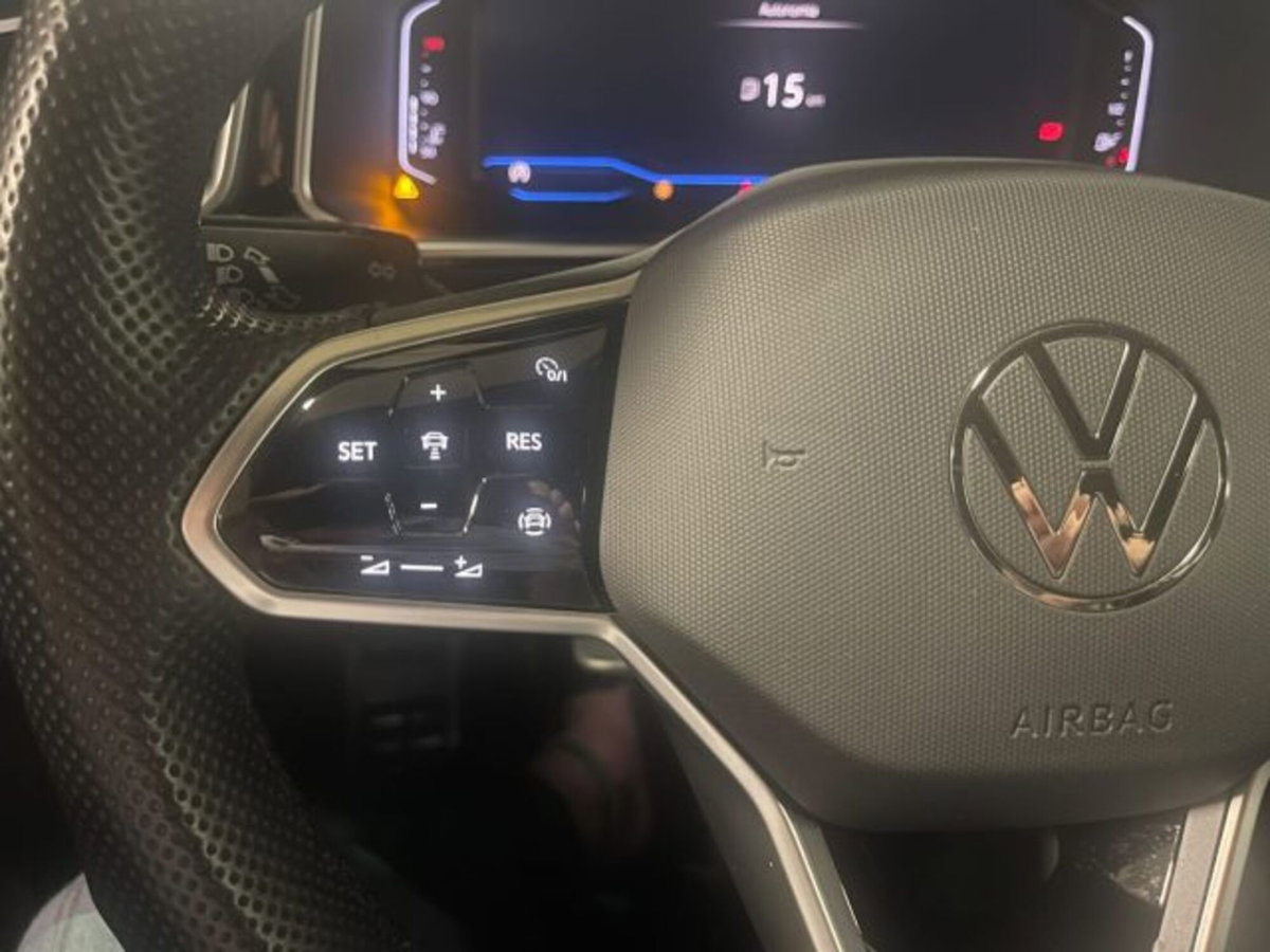 Volkswagen T-Roc 1.0 TSI R-Line (19)