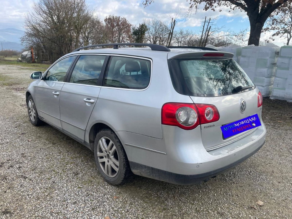Volkswagen Passat Variant 1.9 TDI/105CV Trendline (8)