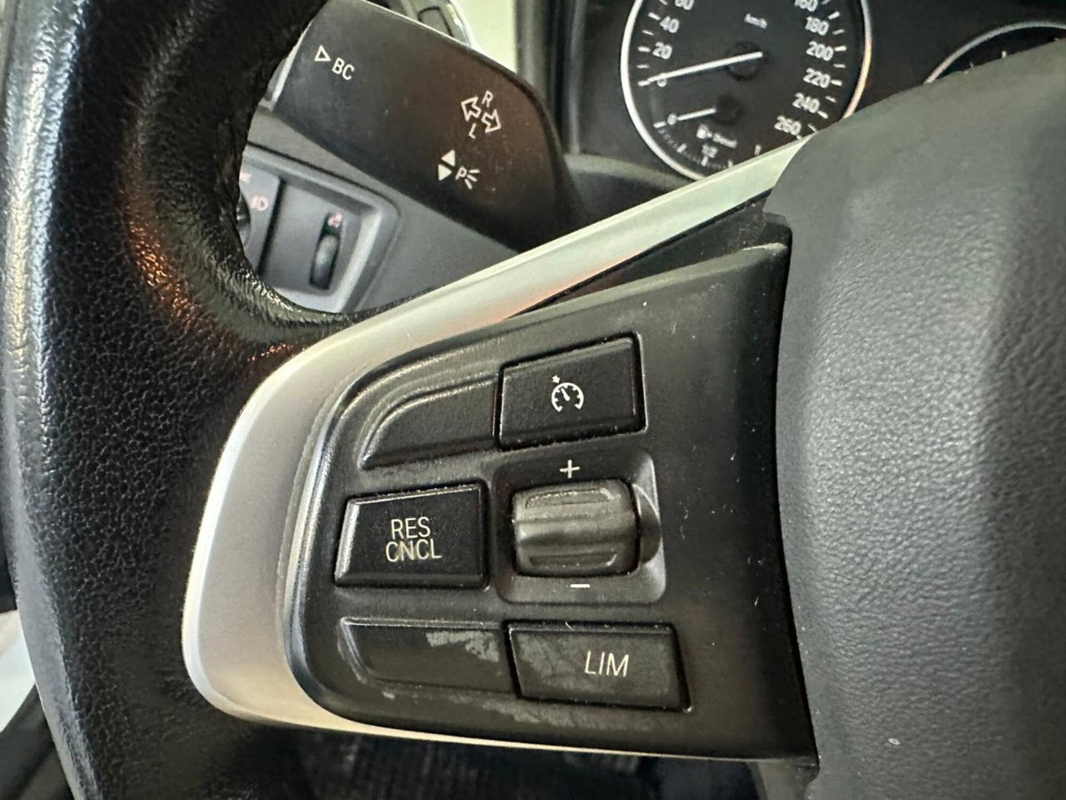 BMW X1 sDrive18d Business (15)